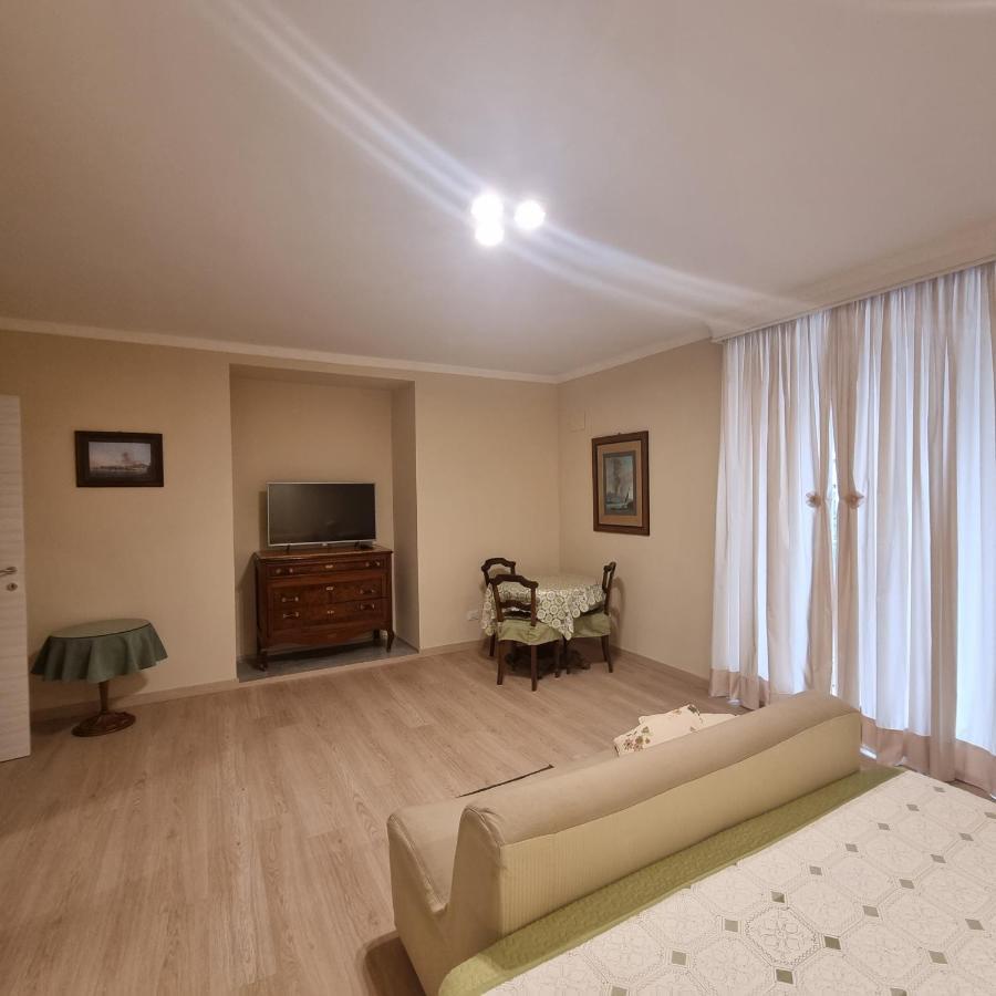 Toledo'S Rambla Casa Vacanze Napoli Ngoại thất bức ảnh