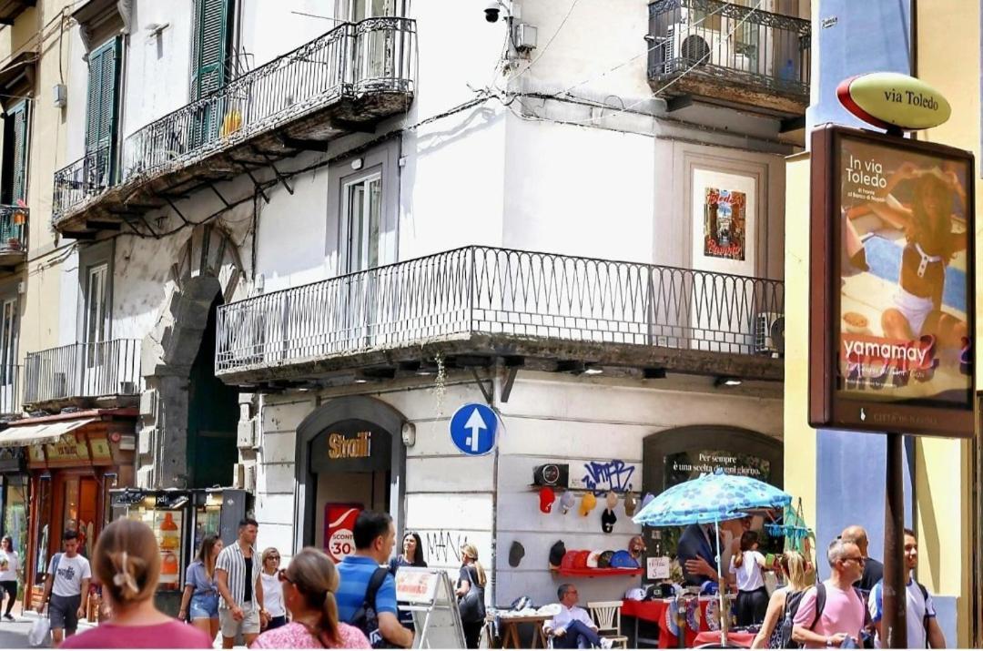 Toledo'S Rambla Casa Vacanze Napoli Ngoại thất bức ảnh